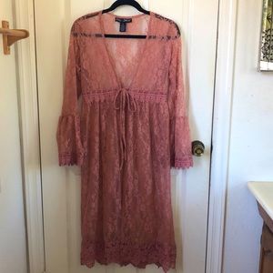 Dusty-rose long sleeve lace kimono. Size medium